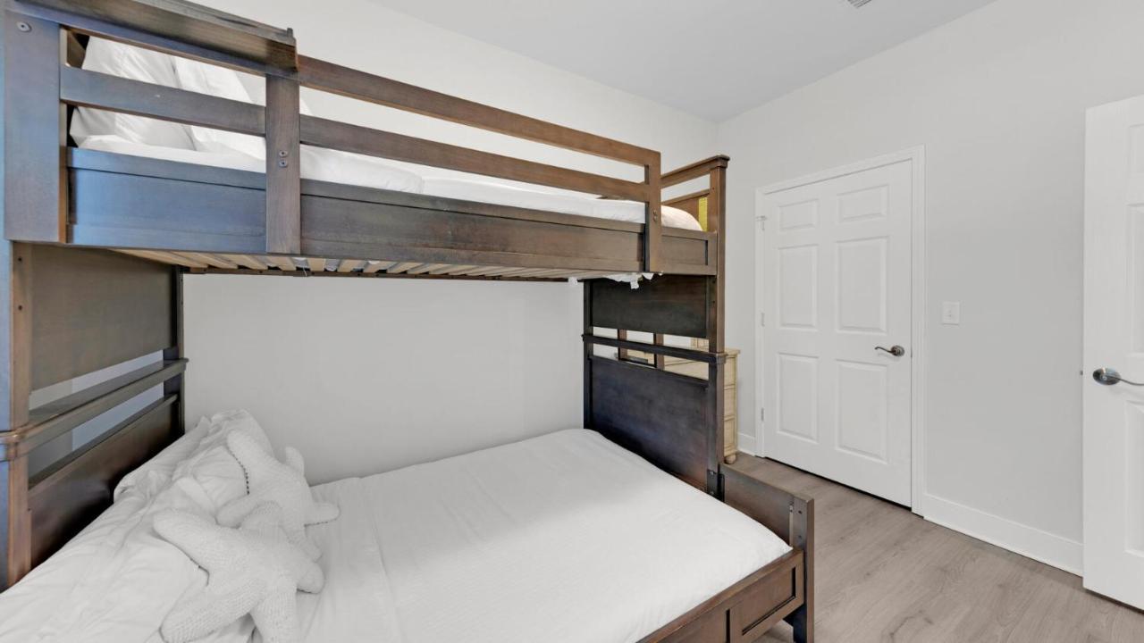 Pelican House - Newly Remodeled, Professionally Decorated, Only About 1 Mile To Seaside! *