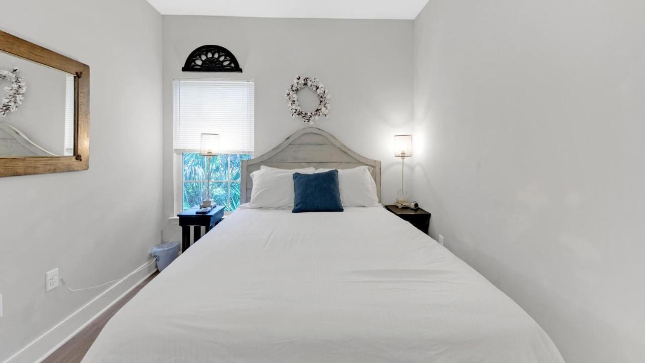 Kk's House - Newly Remodeled, Close To Seaside, Easy Walk To Santa Rosa Beach