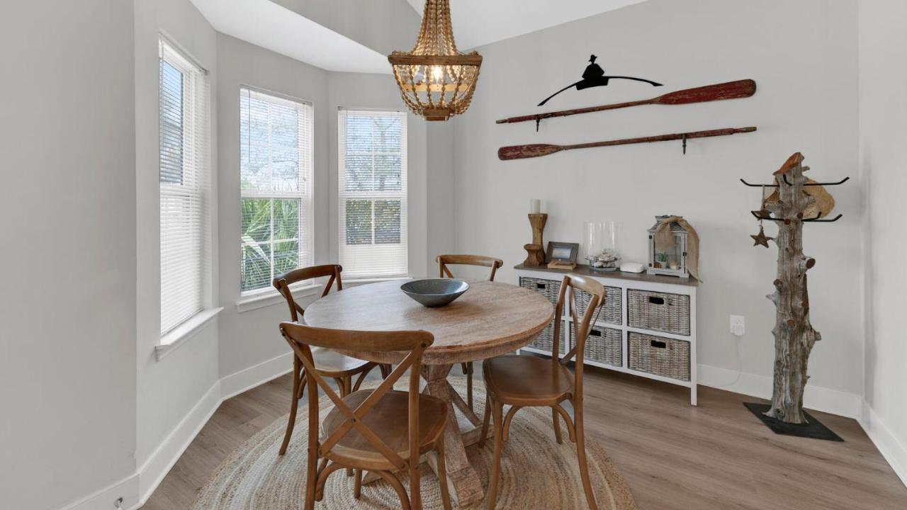 Kk's House - Newly Remodeled, Close To Seaside, Easy Walk To Holiday home *