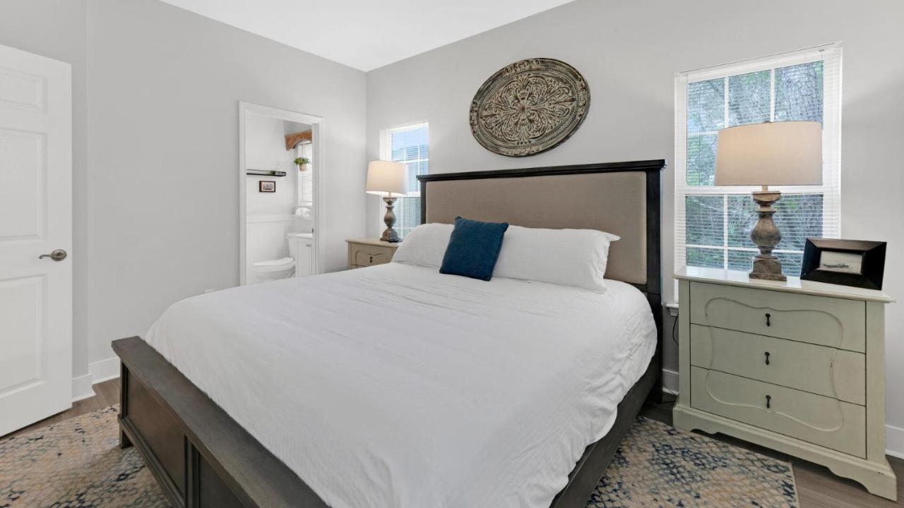 Kk's House - Newly Remodeled, Close To Seaside, Easy Walk To * Santa Rosa Beach