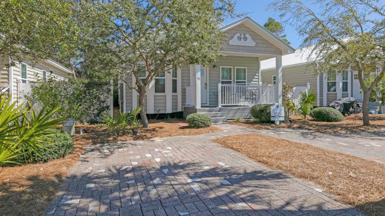 Pelican House - Newly Remodeled, Professionally Decorated, Only About 1 Mile To Seaside! Santa Rosa Beach