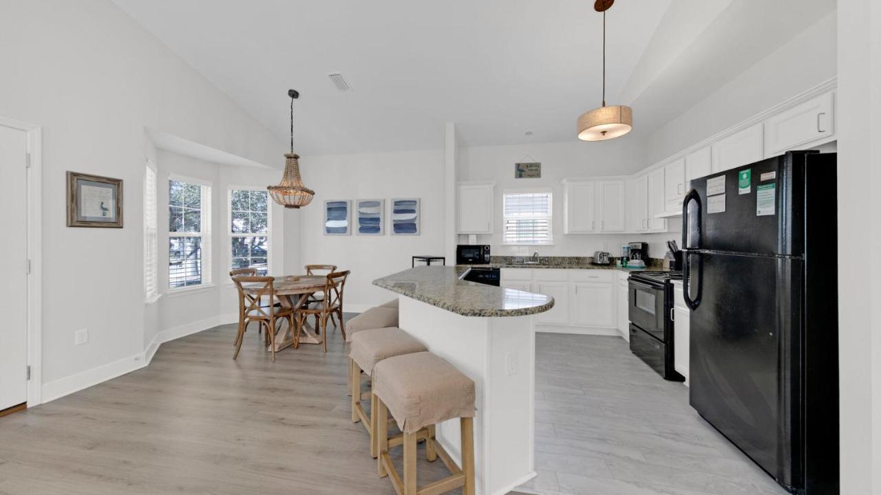 Holiday home Pelican House - Newly Remodeled, Professionally Decorated, Only About 1 Mile To Seaside! *
