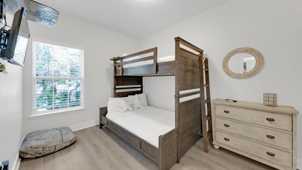 Holiday home Pelican House - Newly Remodeled, Professionally Decorated, Only About 1 Mile To Seaside!