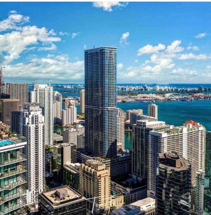Apartment Brickell Center W/city & Bay View + Free Parking! Miami