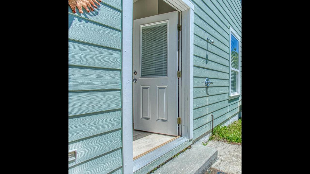 Flip Flop - Great Rates And Dog Friendly With Additional Pet Fee