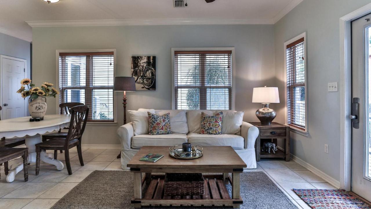 Holiday home Monkey Business - Is Up To Date And Modern As Well As Dog Friendly Santa Rosa Beach