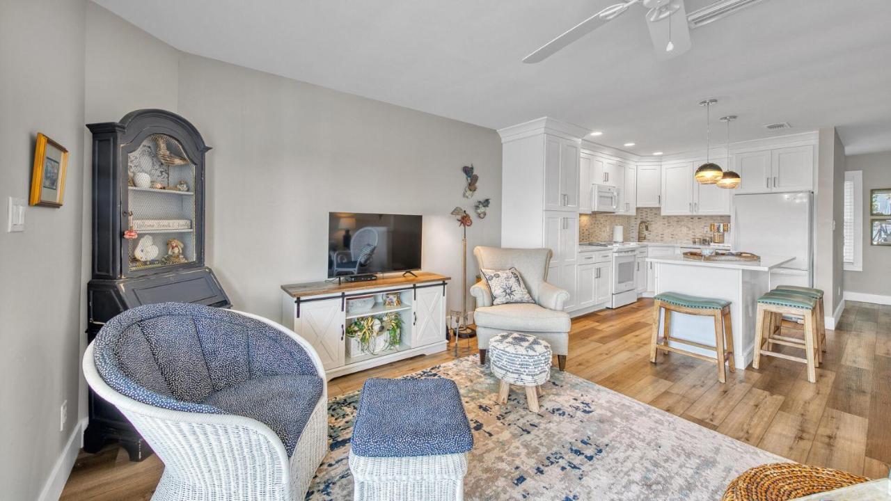 Seahaunts 6a - Steps To The Updated In 2022 South Side Of 30a *