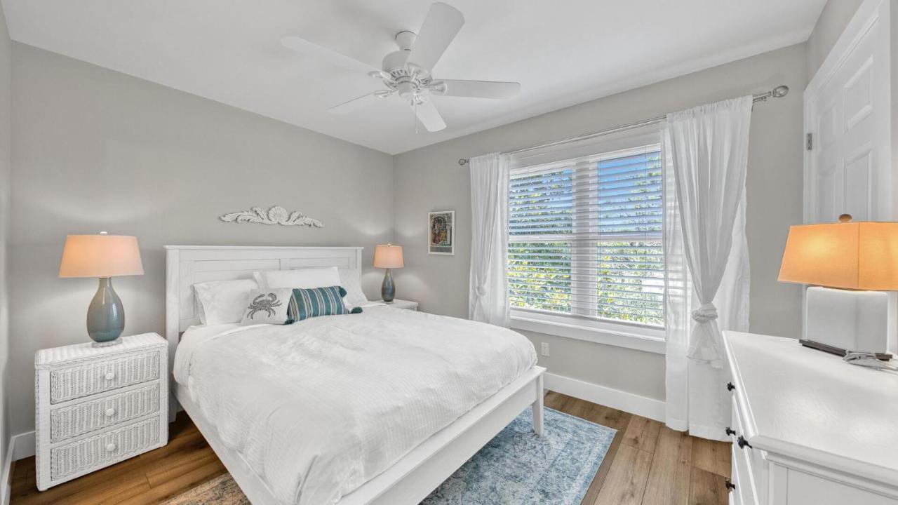 Seahaunts 6a - Steps To The Updated In 2022 South Side Of 30a *