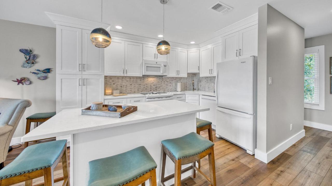 Seahaunts 6a - Steps To The Updated In 2022 South Side Of 30a
