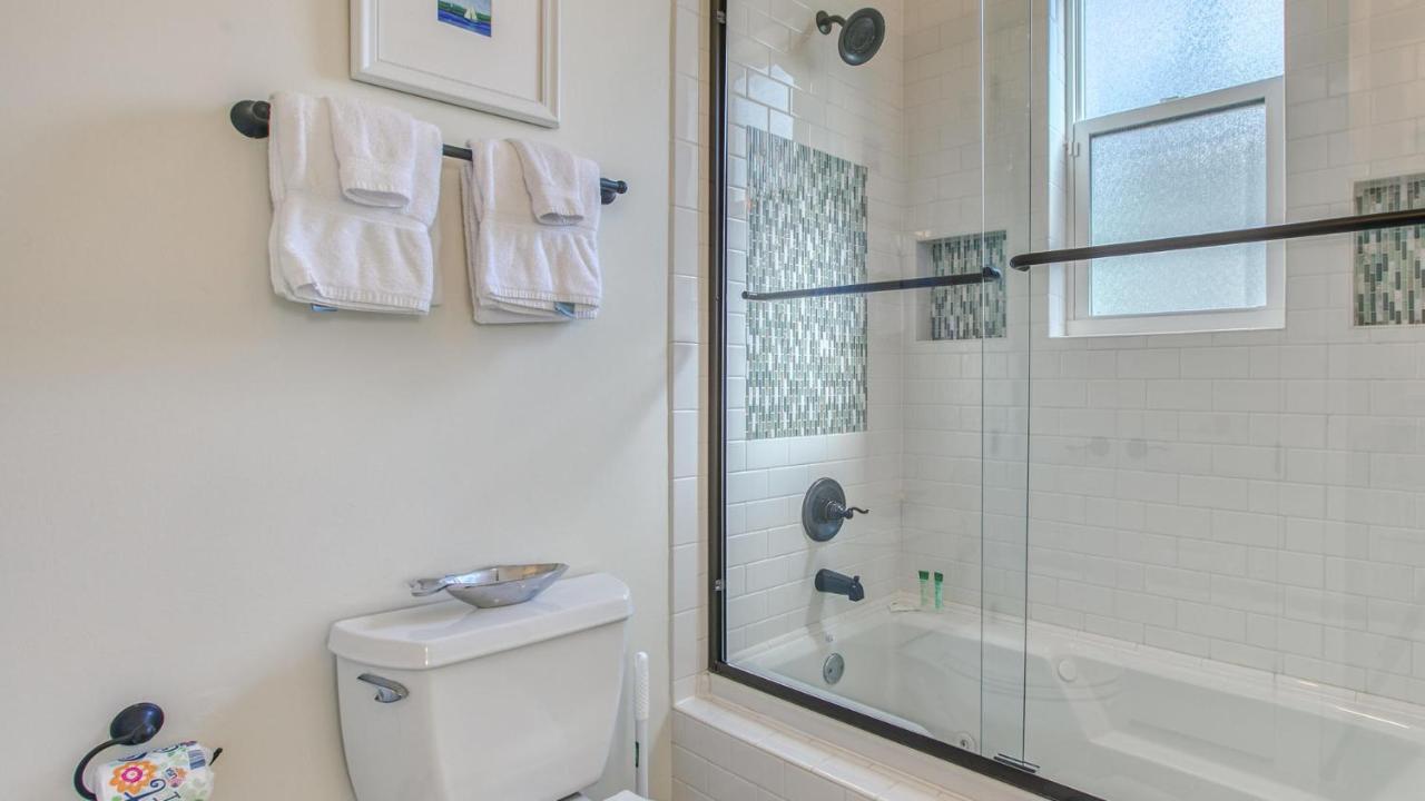 Shades Of Blue - Beautiful 4 Bedroom In Blue Mountain