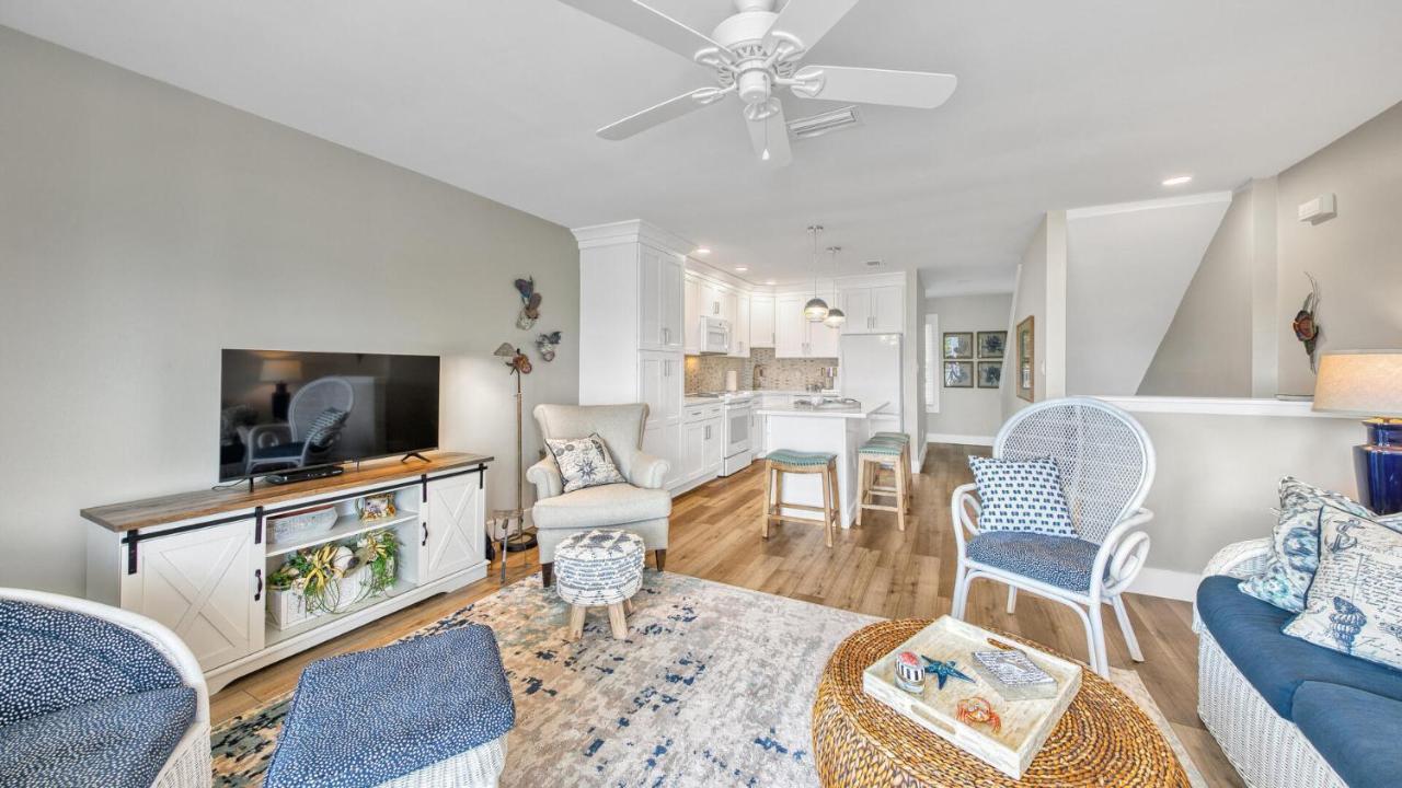 Holiday home Seahaunts 6a - Steps To The Updated In 2022 South Side Of 30a *