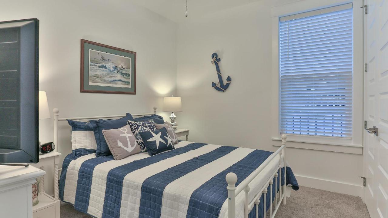 Hook, Wine, And Sinker - 3 Bedrooms Gulf Views On 30a Sleeps 12 With A Hot Tub Holiday home Santa Rosa Beach