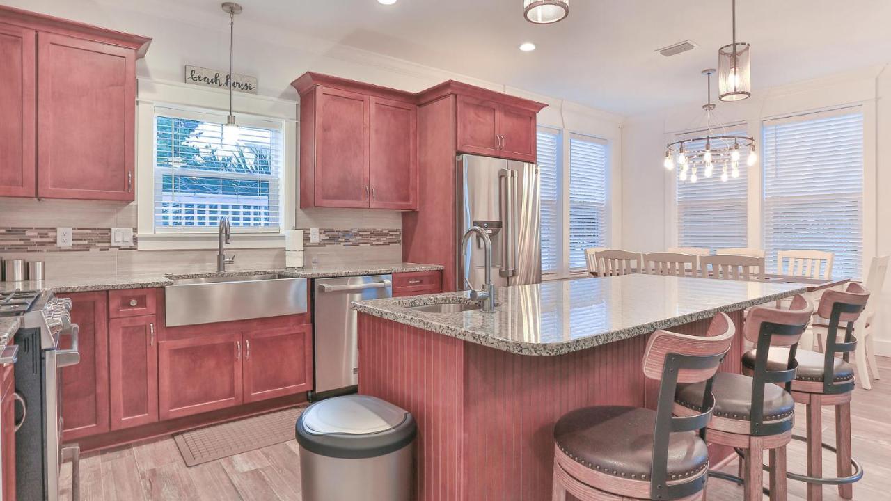 Holiday home Hook, Wine, And Sinker - 3 Bedrooms Gulf Views On 30a Sleeps 12 With A Hot Tub Santa Rosa Beach