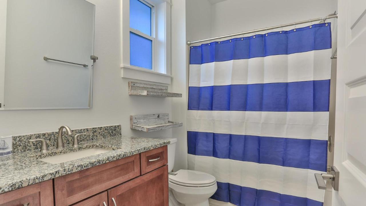 Hook, Wine, And Sinker - 3 Bedrooms Gulf Views On 30a Sleeps 12 With A Hot Tub Holiday home