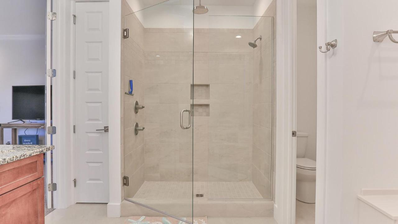 Hook, Wine, And Sinker - 3 Bedrooms Gulf Views On 30a Sleeps 12 With A Hot Tub Holiday home