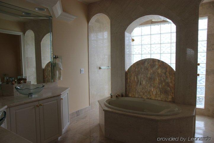 Inn Olde And Marco Island