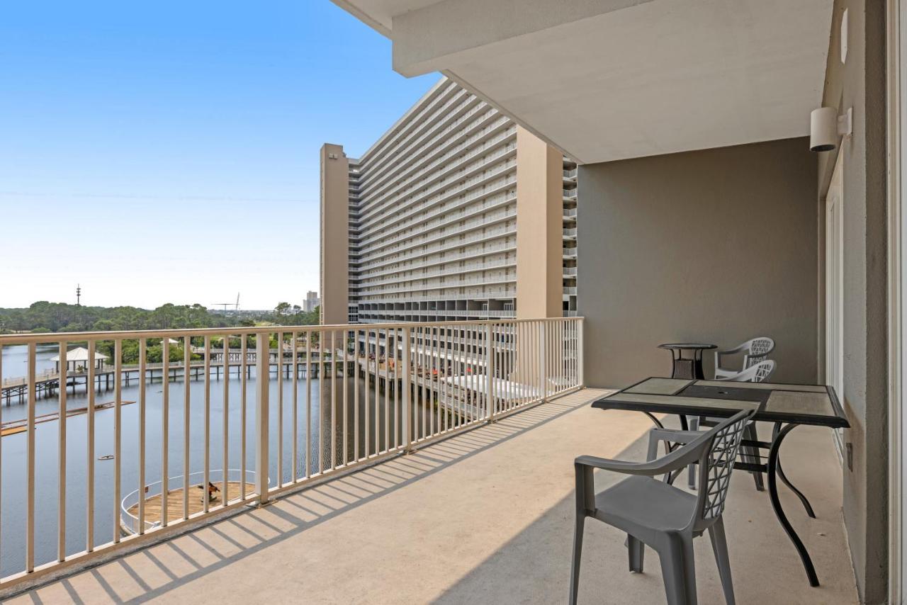 Holiday home Laketown Wharf 433