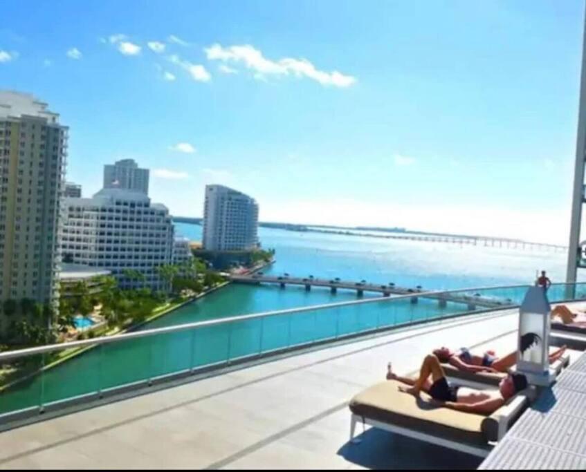 Apartment Icon & W Waterfront 22nd Floor Miami