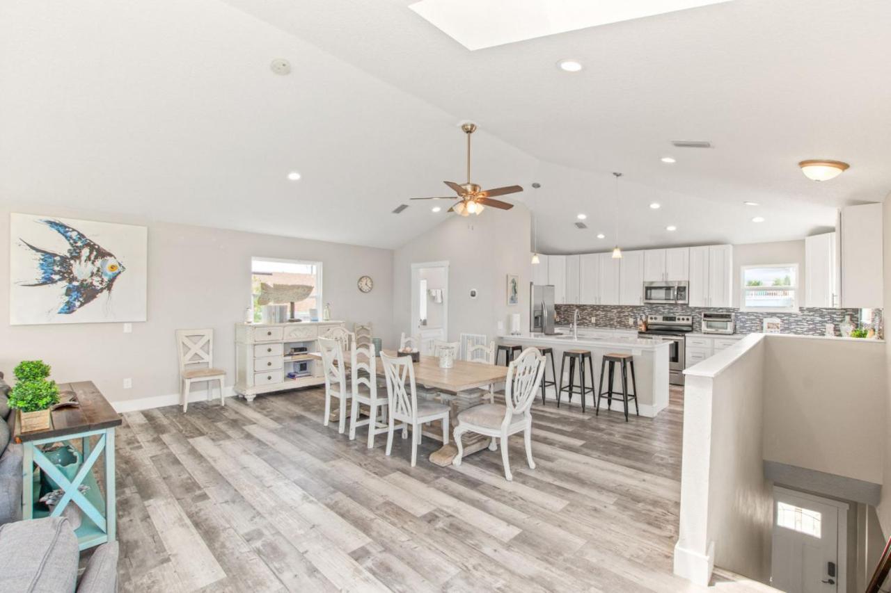 Sea Gem Slp 16 Amenities *