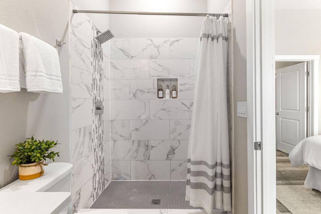 Holiday home Sea Gem Slp 16 Amenities *