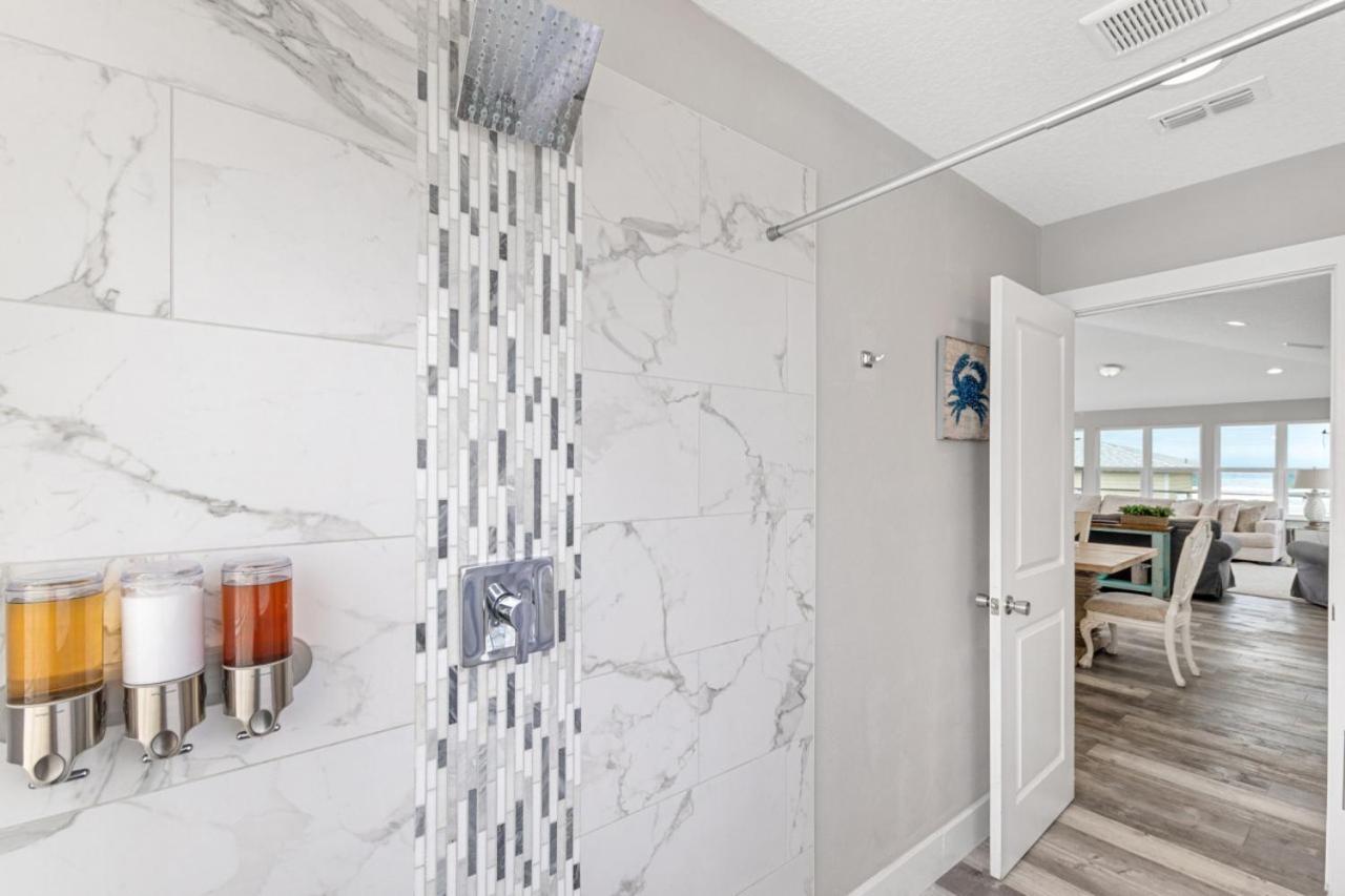 Sea Gem Slp 16 Amenities *
