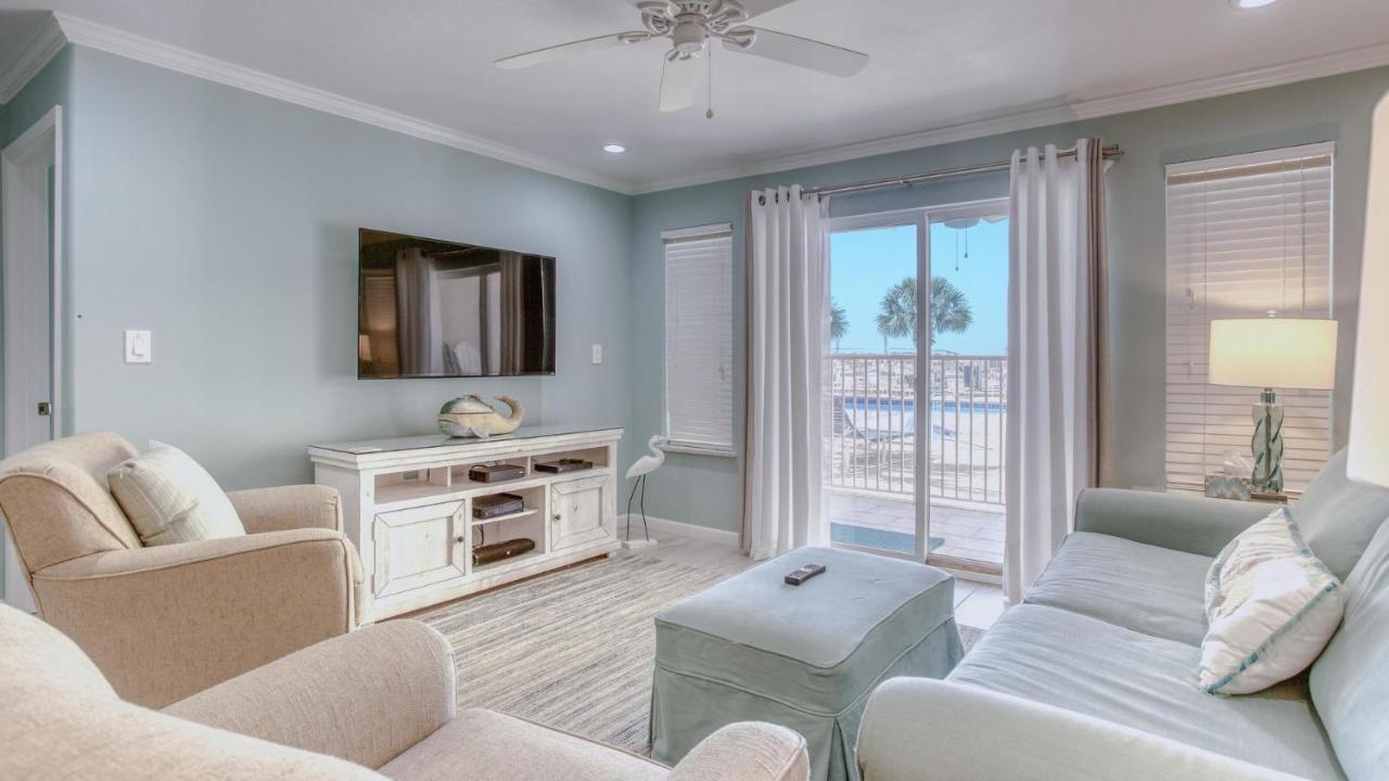 Poolside 106 - Updated Beachfront On Isle In Holiday home Destin
