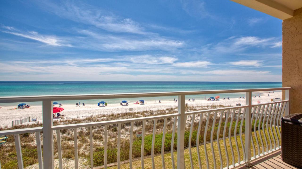 Crystal 6a - Just A Few Steps And Your Toes Will Be In The With Service Included Holiday home Destin