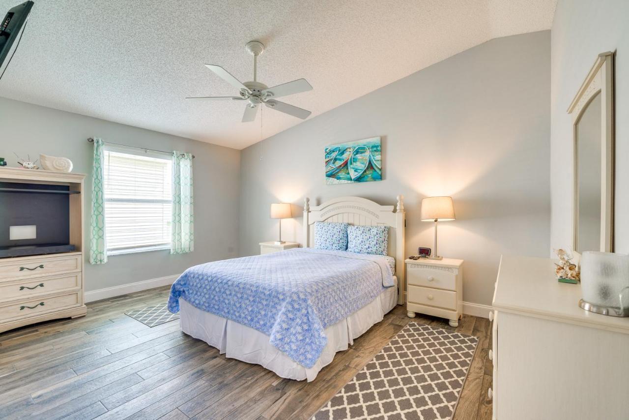 Abode With Community Pools, Golf And The Villages