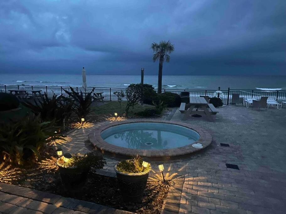 Beautiful Oceanfront Two Bedroom *