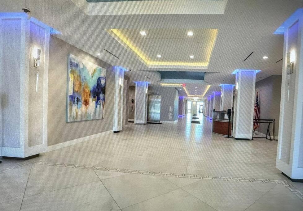 Beautiful Oceanfront Two Bedroom * Daytona Beach