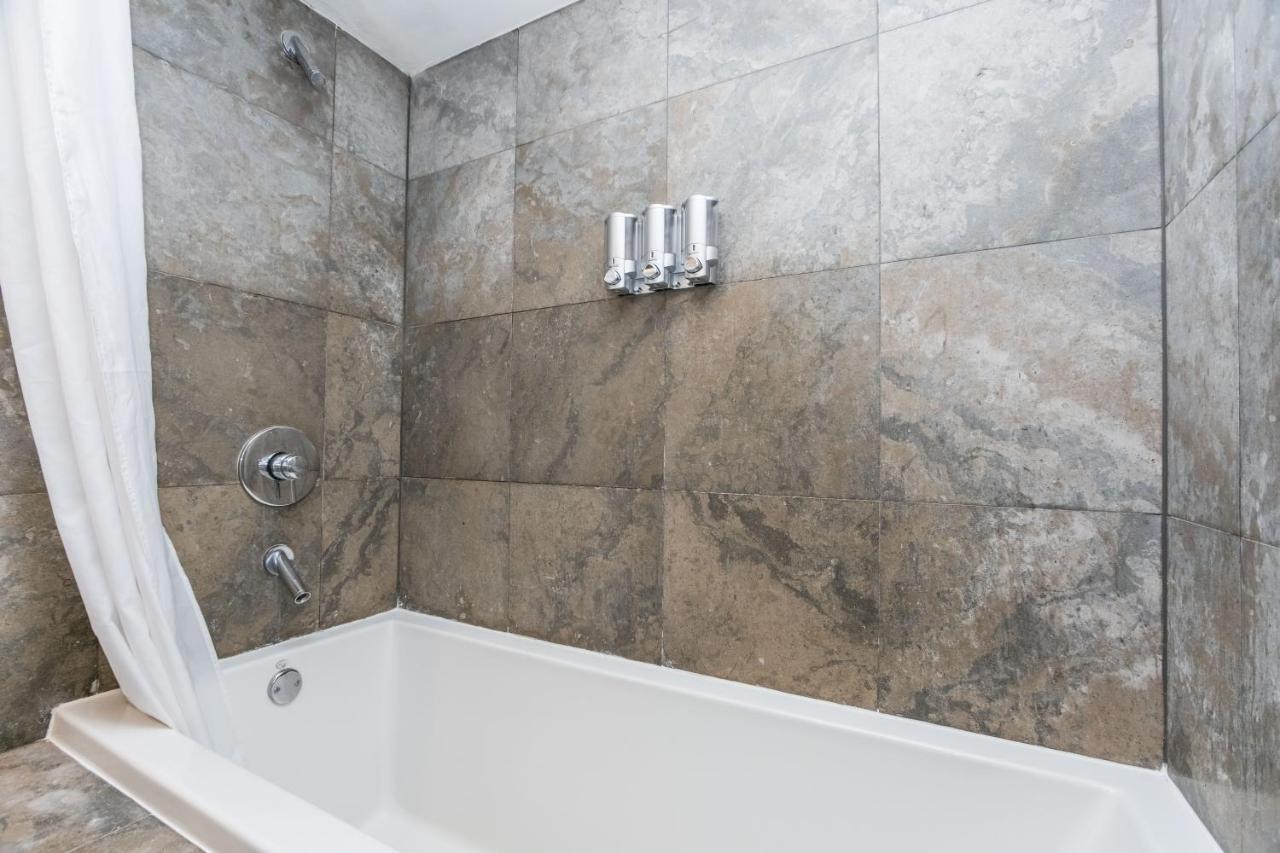 Limited Time 1br 1bath Located At Icon Brickell * Miami