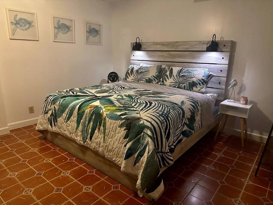Apartment Beautiful Oceanfront Two Bedroom Daytona Beach
