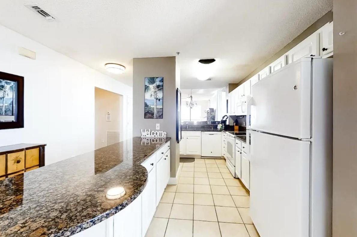 Palacio Unit 1806 *