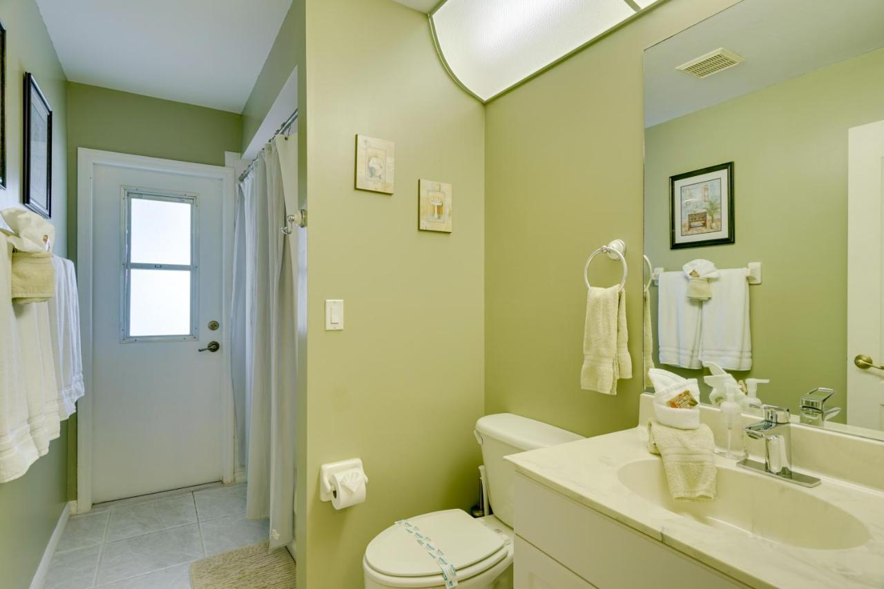 Chic Retreat With Pool And Canoe Access * Cape Coral