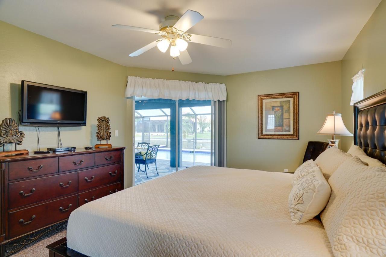 Chic Retreat With Pool And Canoe Access Cape Coral