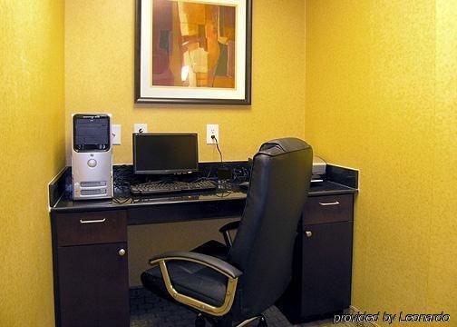 Express & Ormond - North Daytona By Ihg Hotel