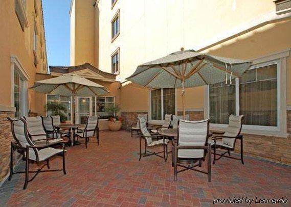 Courtyard By Marriott At Town Center Sarasota