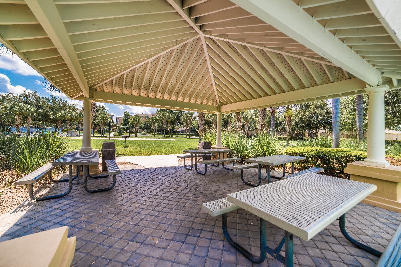 Windsor Hills Homes, Townhomes & 4* Celebration