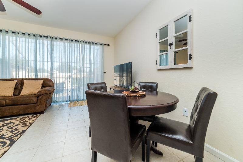 Windsor Hills Homes, Townhomes & 4*