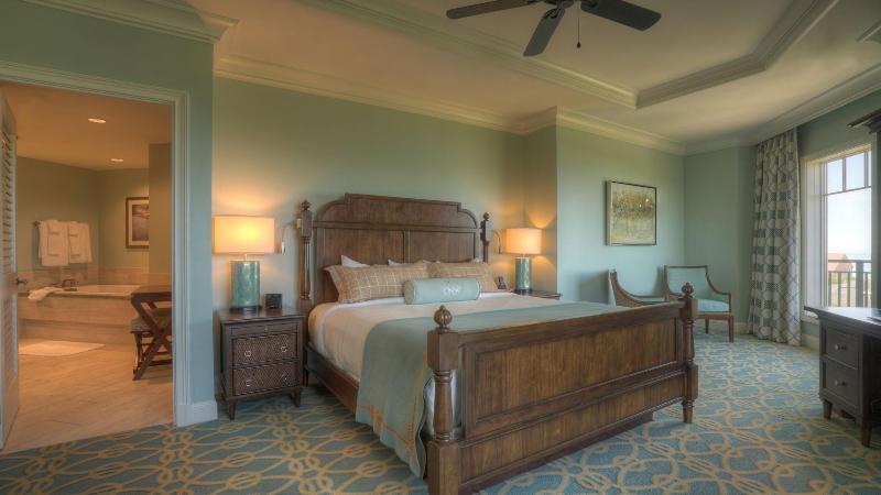 Resort The Henderson, A Salamander & Destin