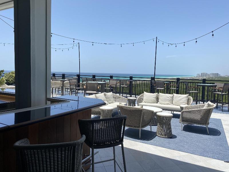 Resort The Henderson, A Salamander & 5*