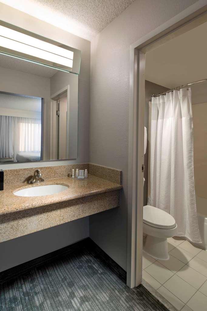 Hotel Sonesta Select Town Center 3*