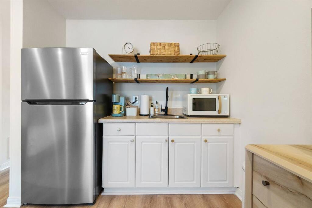 The Sunny Side-pensacola Beach, 600 Feet To Gulf, Private/heated Pool, Games, Gear Holiday home *