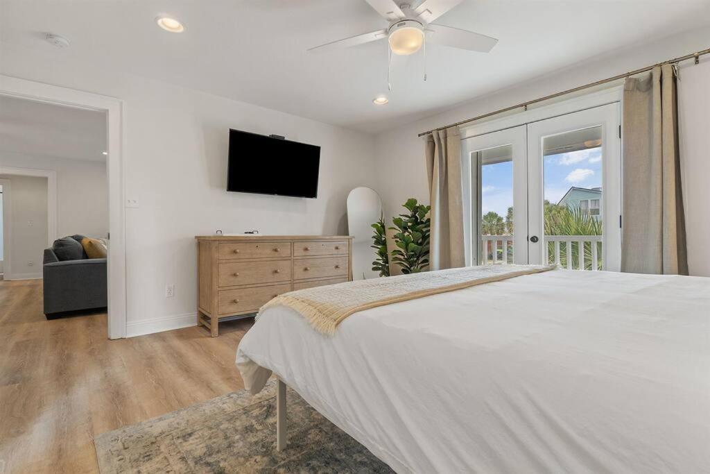The Sunny Side-pensacola Beach, 600 Feet To Gulf, Private/heated Pool, Games, Gear *