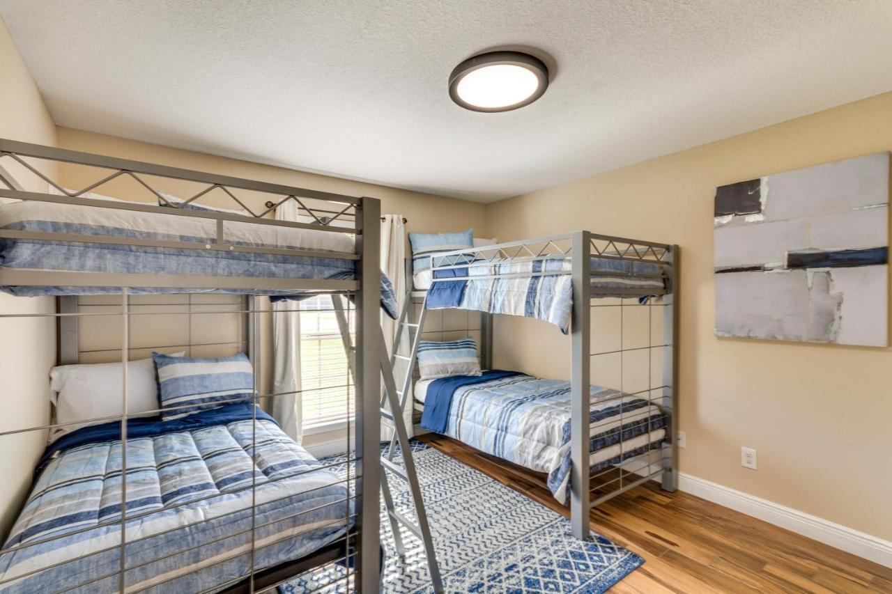 With Private Lanai, 9 Mi To Downtown! Holiday home
