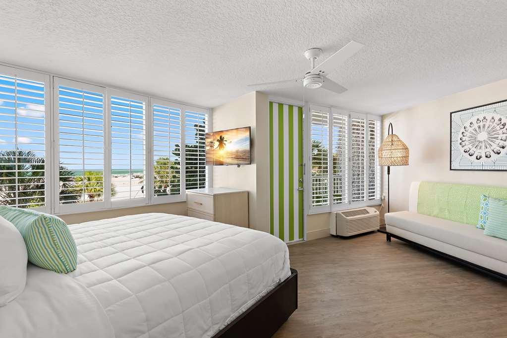 Hotel Bellwether St. Pete Beach
