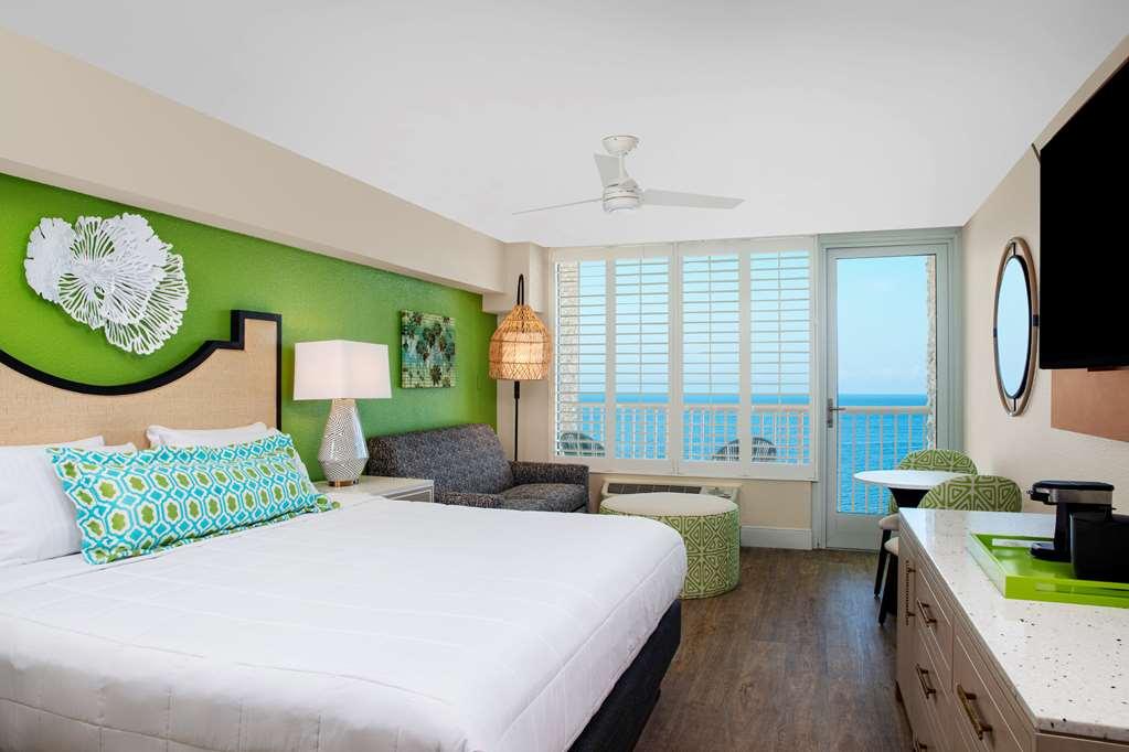 Bellwether Hotel *
