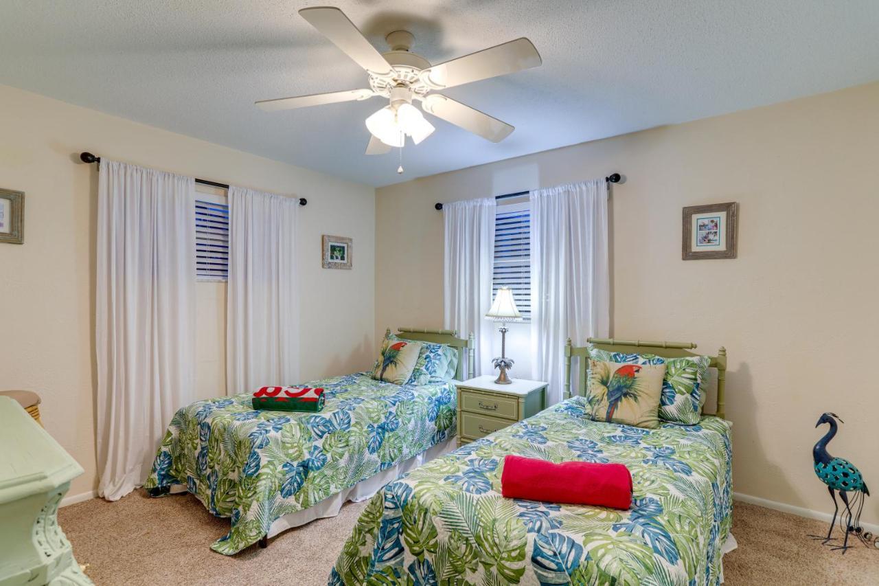 St Petersburg With Yard And Grill 2 Mi To Beach! * Redington Shores