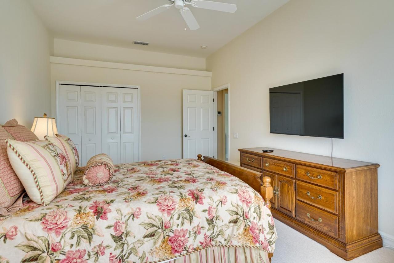 With Pool, Dock And Gulf Access! Cape Coral