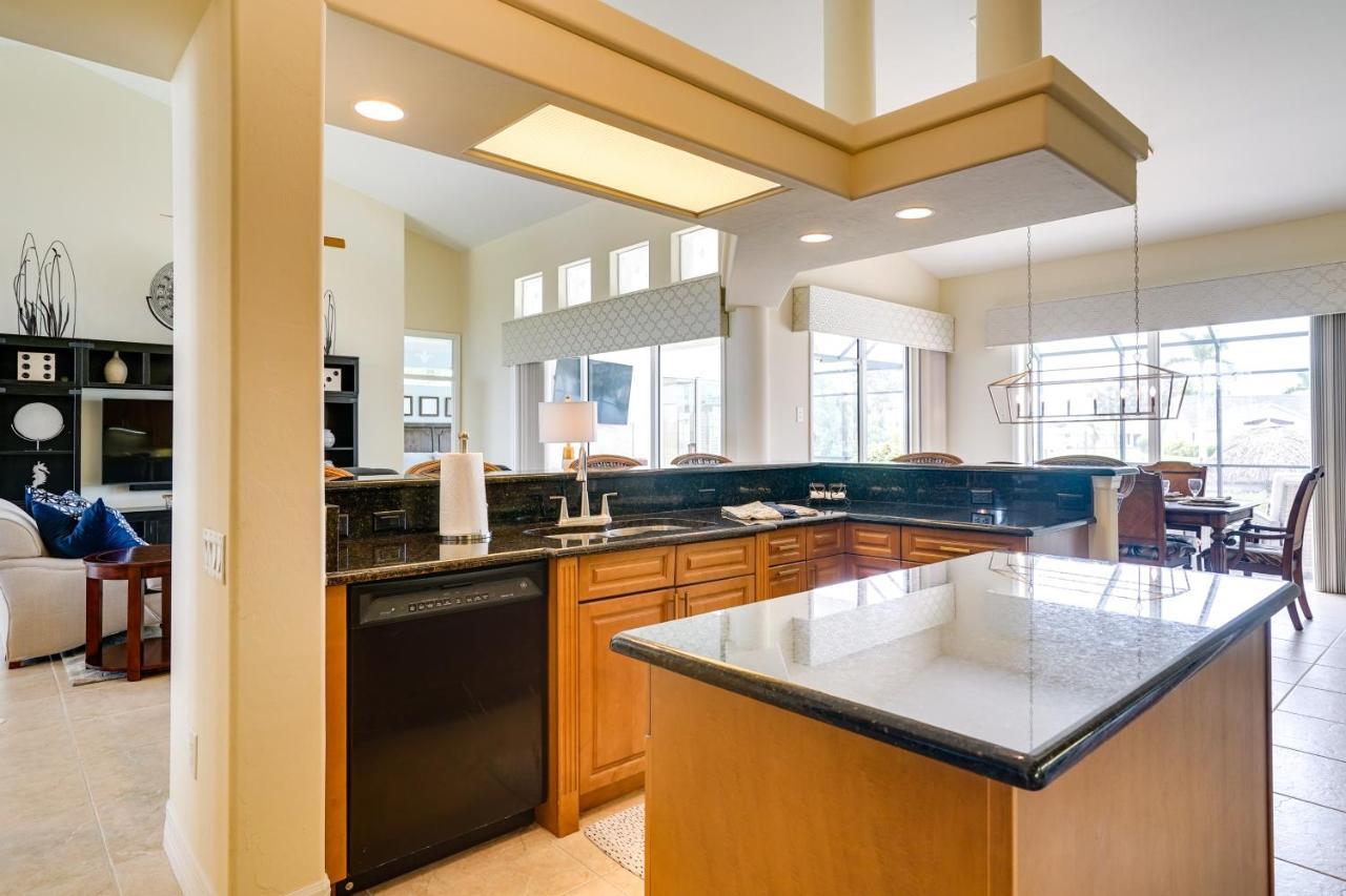 With Pool, Dock And Gulf Access! * Cape Coral